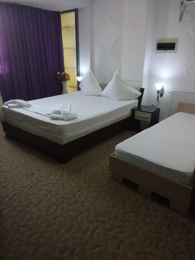 Casa Ghetu Fundeni Hotell Bukarest Exteriör bild